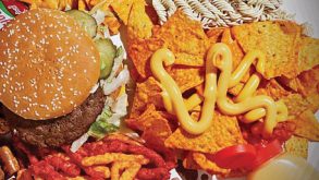 Here are 10 popular junk foods that are ruining your child's health: Soda and sugary drinks. Sugary drinks are one of the worst things you can give your child. They are high in calories, sugar, and artificial flavors and colors. They can contribute to weight gain, obesity, tooth decay, and other health problems. Processed meats. Processed meats, such as hot dogs, sausages, bacon, and salami, are high in sodium, unhealthy fats, and nitrates. They have been linked to an increased risk of cancer, heart disease, and stroke. Fried foods. Fried foods are high in unhealthy fats, calories, and sodium. They can contribute to weight gain, obesity, and heart disease. Fast food. Fast food is typically high in unhealthy fats, calories, sodium, and sugar. It is also low in nutrients. Eating too much fast food can contribute to weight gain, obesity, and other health problems. Candy and sugary snacks. Candy and sugary snacks are high in sugar and calories. They can contribute to weight gain, obesity, and tooth decay. White bread and pasta. White bread and pasta are made from refined flour, which is low in nutrients and high in calories. They can contribute to weight gain and obesity. Pizza. Pizza can be a healthy food, but it is often loaded with unhealthy toppings, such as processed meats, cheese, and sugary sauces. These toppings can contribute to weight gain, obesity, and other health problems. Ice cream. Ice cream is high in sugar and calories. It can contribute to weight gain, obesity, and tooth decay. Packaged snacks. Packaged snacks, such as chips, cookies, and crackers, are often high in unhealthy fats, calories, and sodium. They can contribute to weight gain, obesity, and other health problems. Energy drinks. Energy drinks are high in caffeine and sugar. They can contribute to weight gain, anxiety, and insomnia.